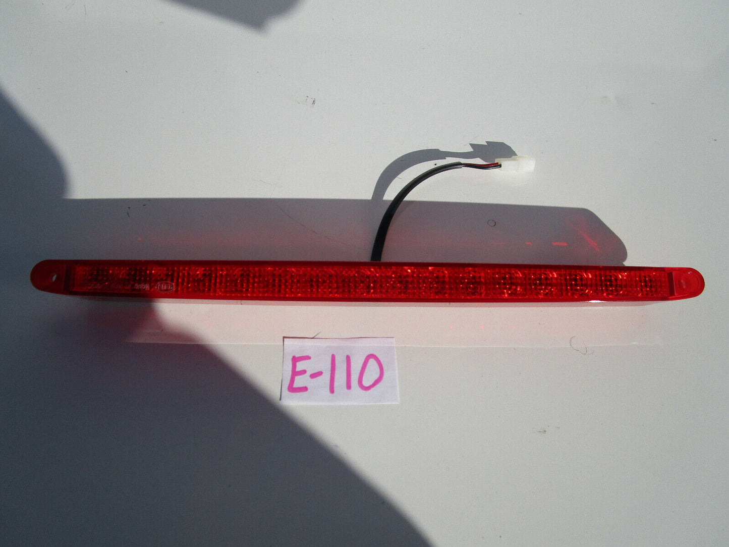 Sail Plane Trim REAR BRAKE LIGHT HOLDEN UTE VU VY VZ REAR SPOILER LIGHT GENUINE