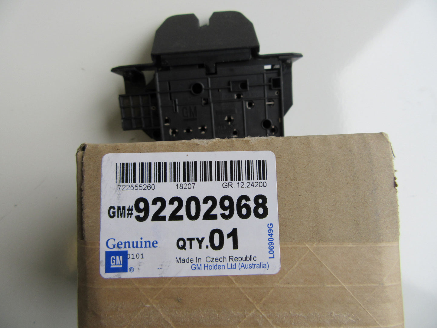 GENUINE TAILGATE LOCK ACTUATOR FOR HOLDEN COMMODORE VE STATION WAGON 2006-2014