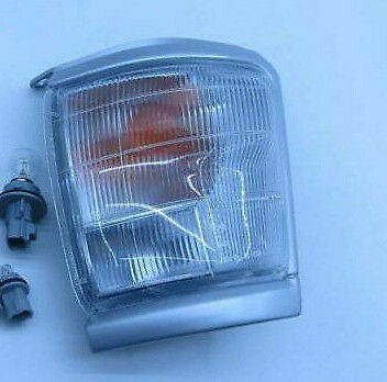 PASSENGER SIDE FRONT INDICATOR LIGHT PARK LIGHT SILVER FOR TOYOTA HILUX 97/01