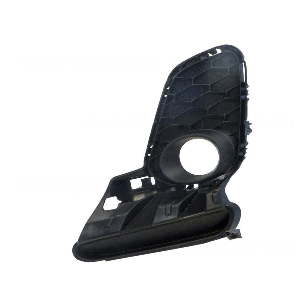 GENUINE PASSENGER SIDE FOG LIGHT COVER BEZEL FOR Mazda 3 BL 9/2011 to 11/2013