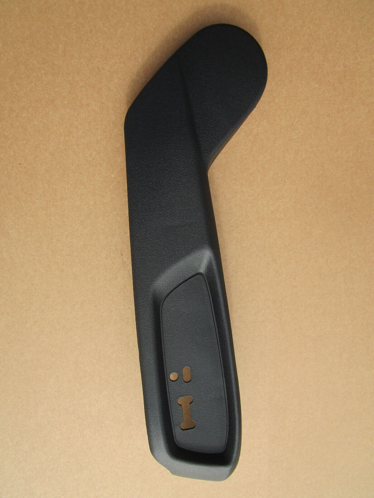 Driver seat plastic side trim FOR HOLDEN VE CALAIS WM STATESMAN CAPRICE V6+V8