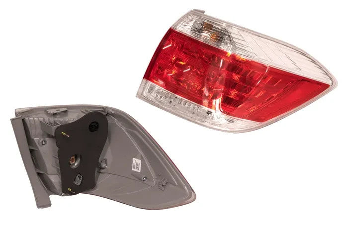 NEW RIGHT TAIL LIGHT FOR TOYOTA KLUGER GSU40 SERIES 2 10/2010-02/2014 TAILLIGHT