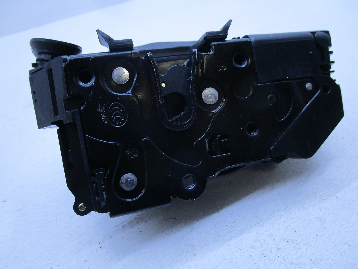 RIGHT Rear Door Lock Actuator Assembly For Holden COMMODORE VE SS SSV SV8 SV6