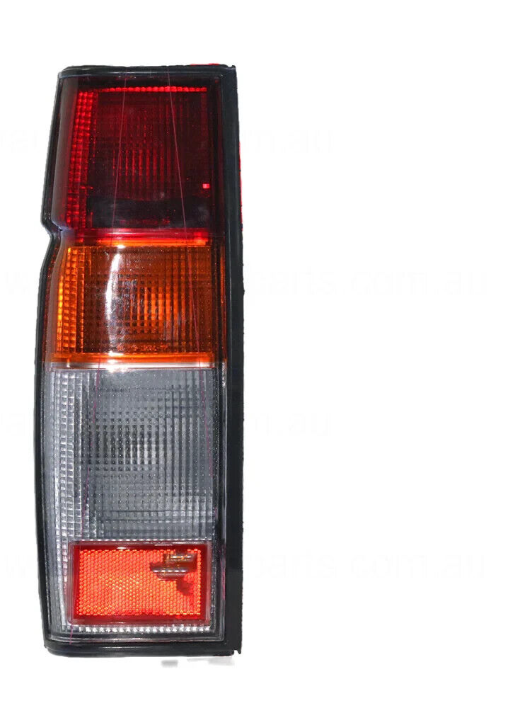 NEW RED/AMBER/CLEAR TAIL LAMP PASSENGER SIDE FOR NISSAN NAVARA 6/1992-3/1997