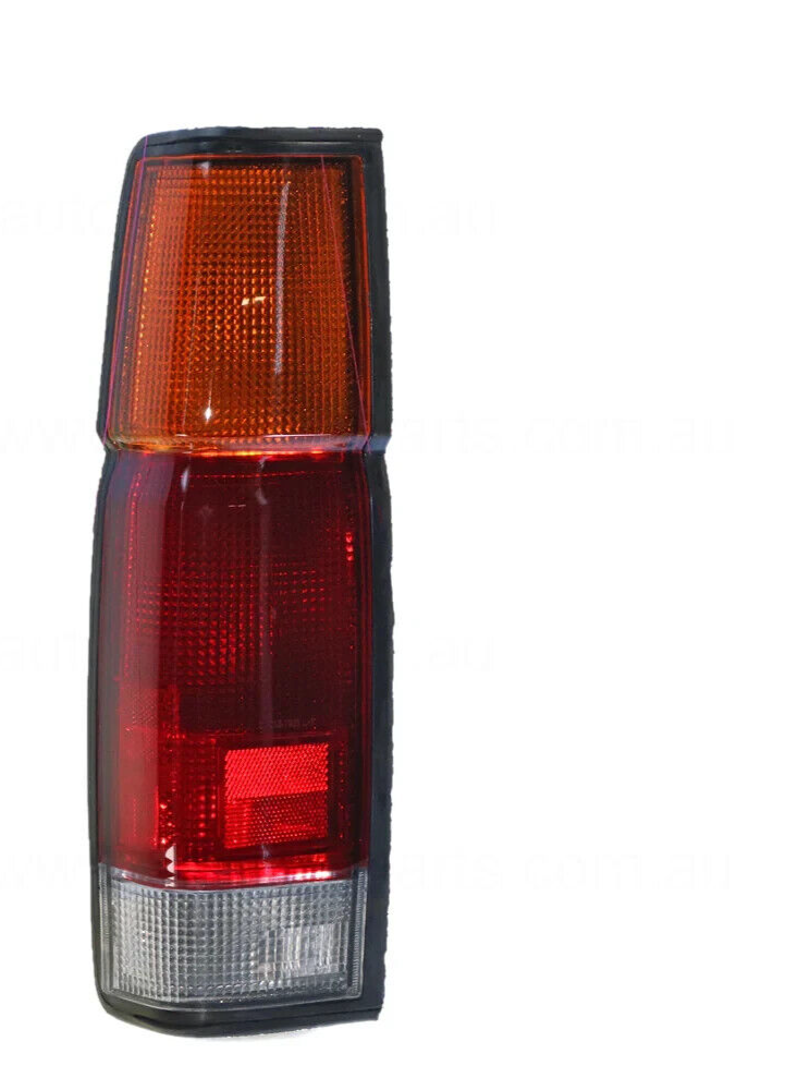 TAIL LAMP PASSENGER SIDE FOR NISSAN NAVARA 1/1986-5/1992