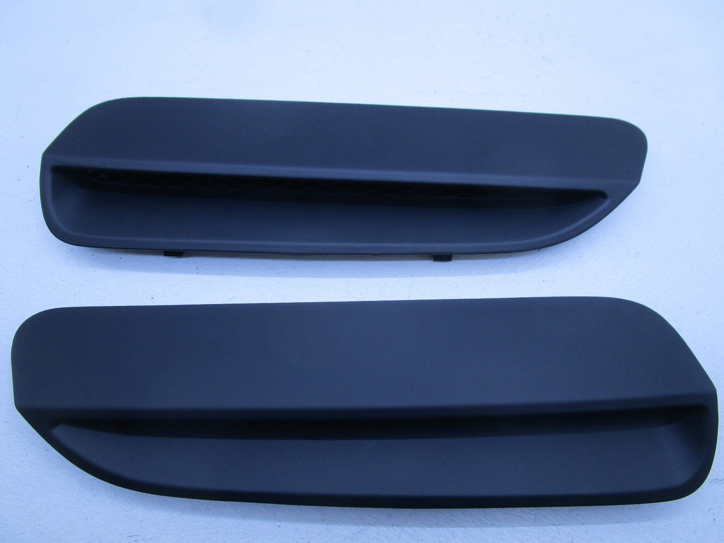 Holden HSV VE E2 E3 Bonnet Scoop PAIR Clubsport GTS R8 Maloo Pontiac G8 GXP vent