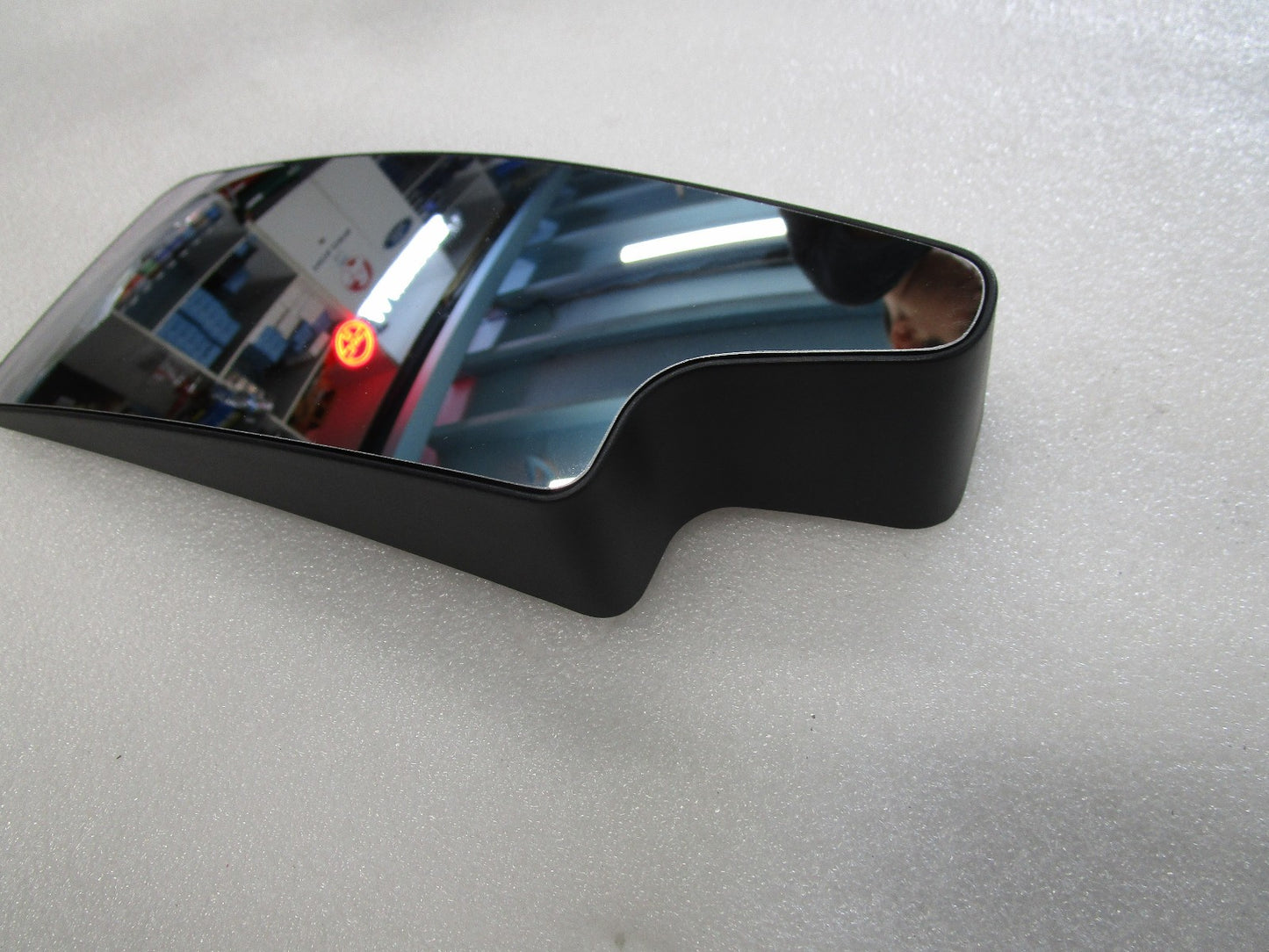 GENUINE LEFT SIDE DOOR MIRROR GLASS FOR CHEVROLET SILVERADO LTZ 09/2021-ON