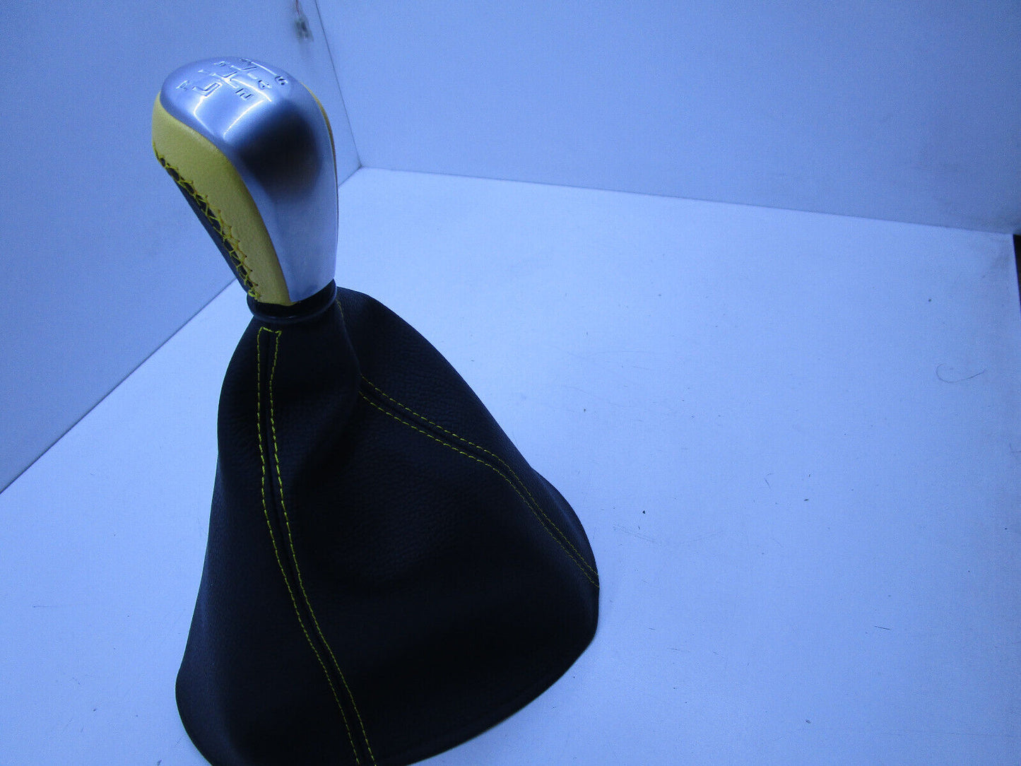 YELLOW MANUAL GEAR KNOB SET FOR HOLDEN COMMODORE VZ V6 SV6 SEDAN WAGON UTE ALL