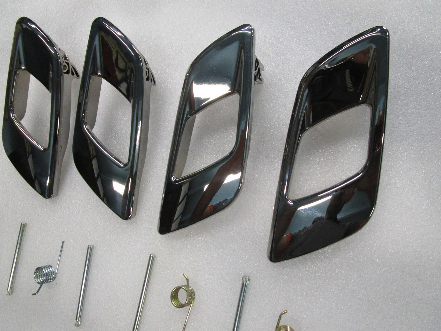 X4 DARK CHROME FULL SET FRONT+REAR INNER DOOR HANDLE FOR Mazda BT50 2012-2019