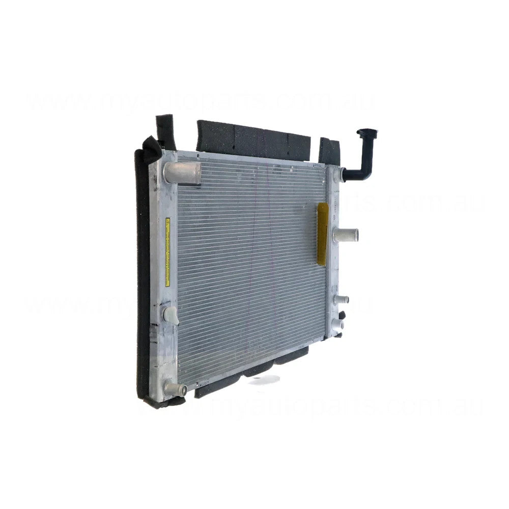 NEW Radiator FOR Toyota Prius 1.5L Hybrid-Petol 1NZFXE AUTO 4/2000-08/2003 AUTO