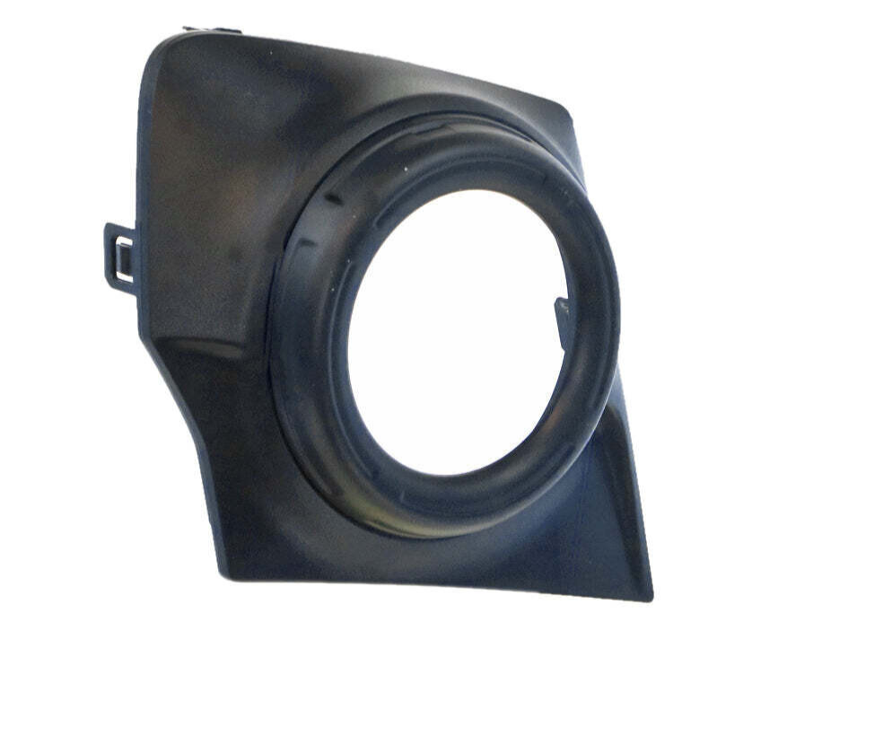GENUINE DRIVER SIDE FOG LIGHT COVER FOR Mitsubishi Triton MQ 1/2015 to 11/2018