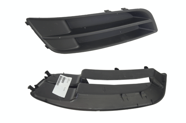 NEW RIGHT SIDE FOG LIGHT COVER BEZEL FOR TOYOTA COROLLA HATCH ZZE122 05/04-4/07