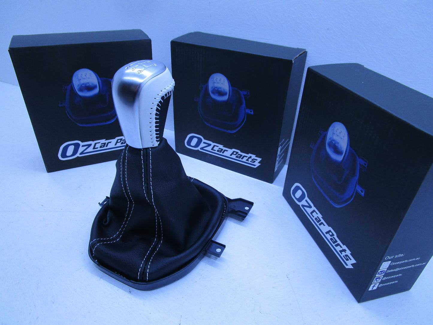 WHITE GEAR KNOB WHITE STITCH FOR HOLDEN COMMODORE VE V6 SV6 COMPLETE SET