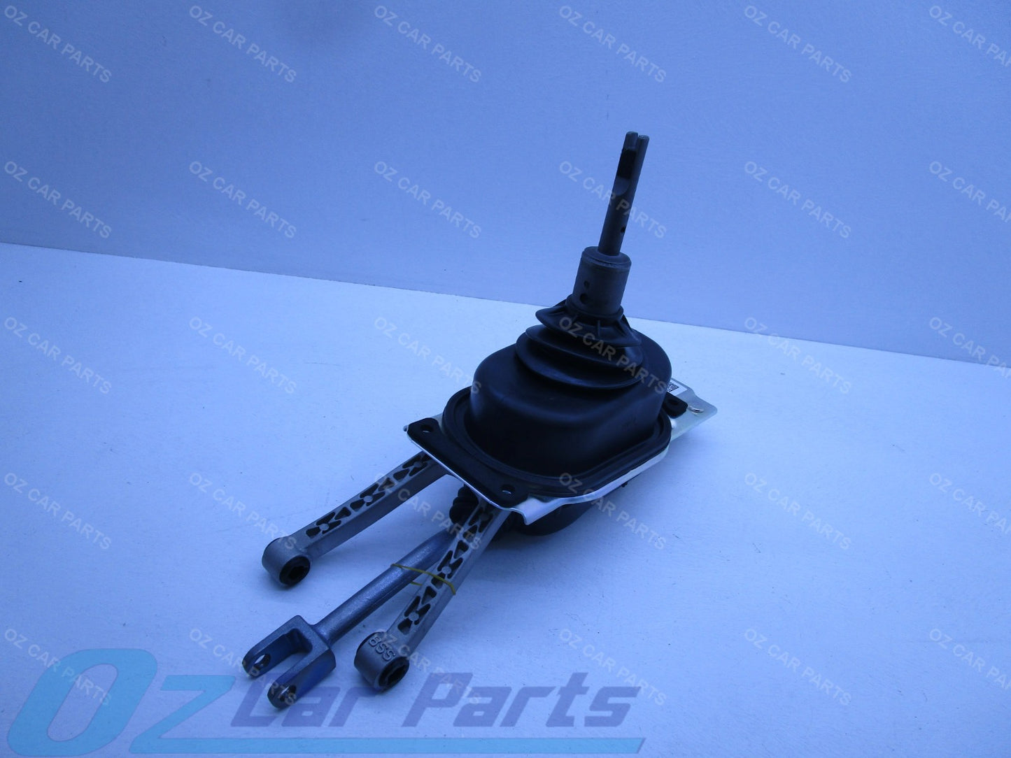 NEW Genuine MANUAL GEAR SHIFTER FOR HOLDEN COMMODORE VF SS SSV SV8 V8