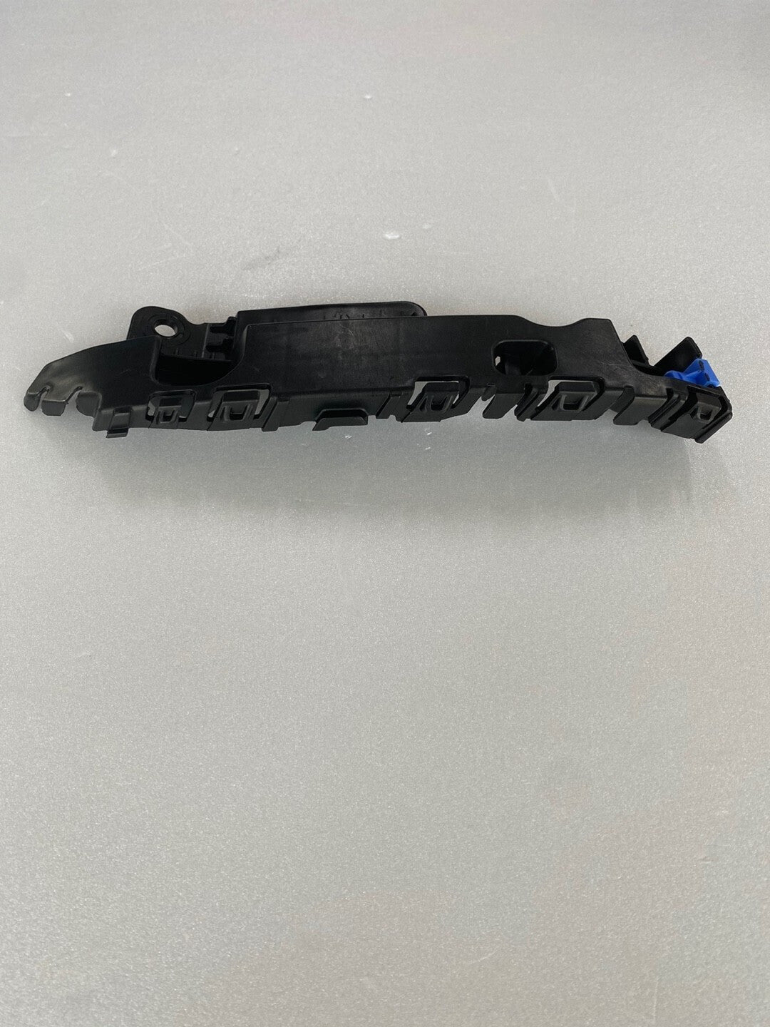 GENUINE Front Bumper BAR PASSENGER SIDE BRACKET FOR Holden CRUZE 2009-2015