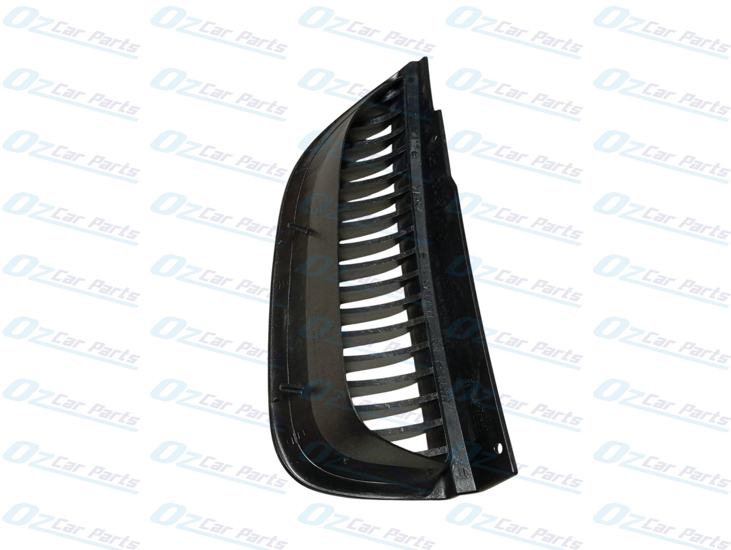 Passenger Side Front Bumper Grille for Holden Commodore VT 1997 - 2010