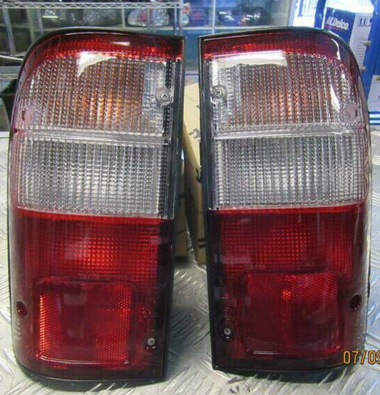 PAIR OF TAIL LIGHTS LAMPS FOR TOYOTA HILUX 1997-2005 2WD 4WD UTE DUAL CAP NEW