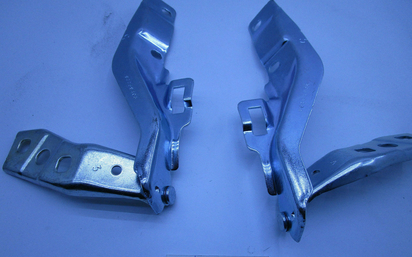 BONNET HINGE HINGES SET HOOD CATCH HOLDEN VE WM COMMODORE SEDAN WAGON UTE PAIR