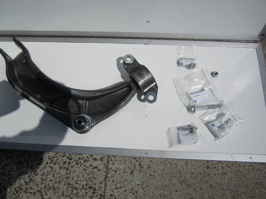 HOLDEN COMMODORE VE VF WM WAGON CONTOL ARM COMPLETE RIGHT HAND REAR GENUINE NEW