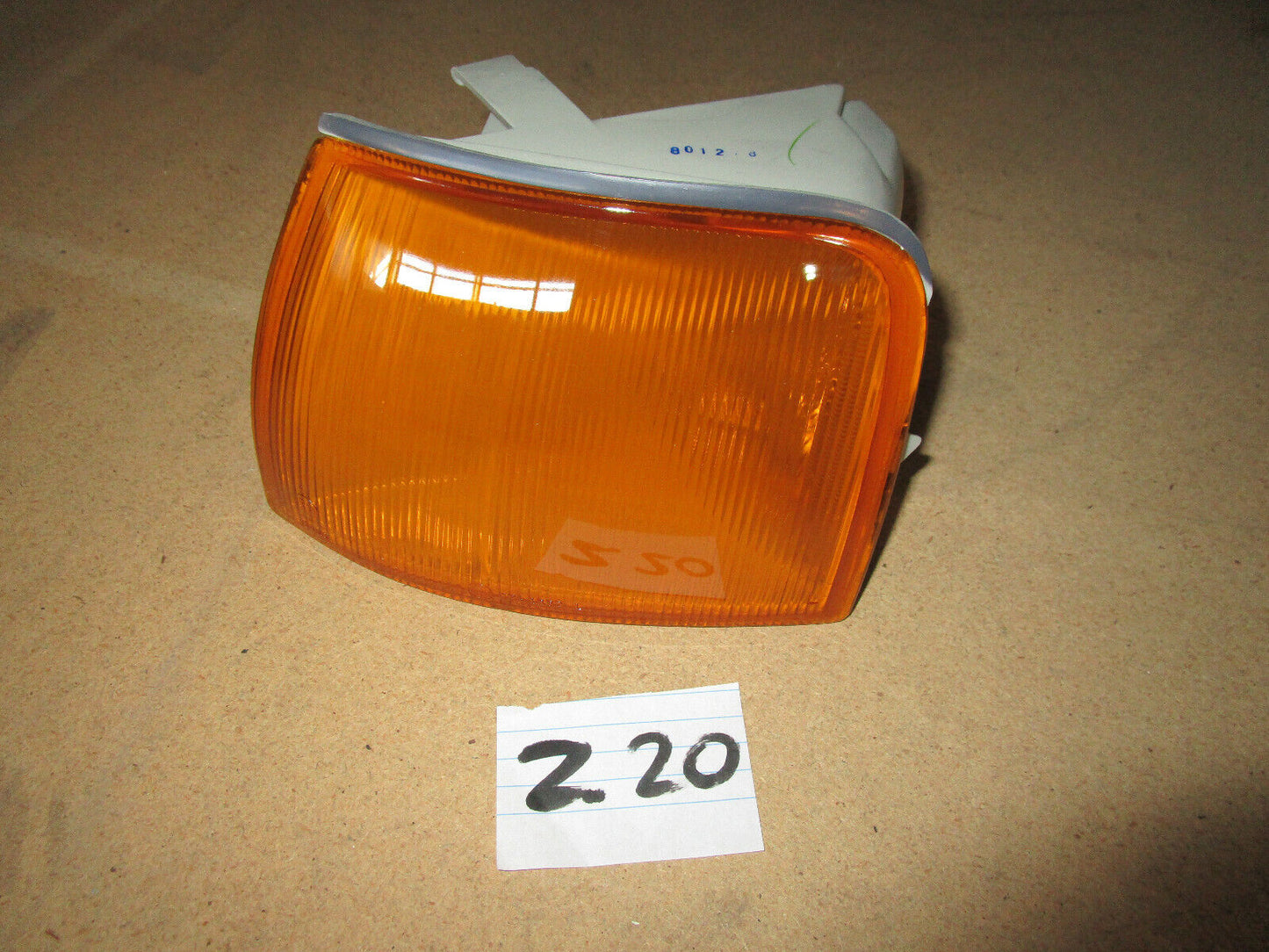 Corner Light Indicator Lamp Amber For Ford Falcon EA EB ED 88~94 PASSENGER SIDE