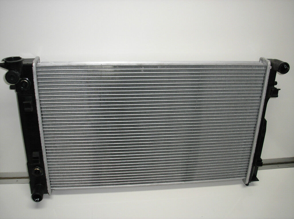 HOLDEN COMMODORE STATESMAN WK V6 RADIATOR  BRAND NEW