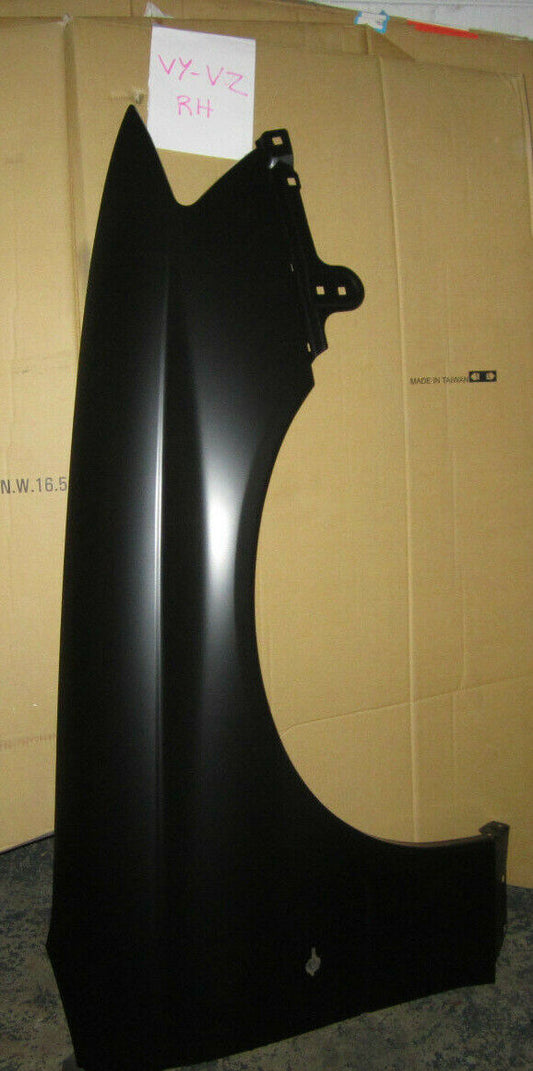 DRIVER SIDE RIGHT FRONT GUARD & FENDER FOR HOLDEN COMMODORE VY SS BRAND NEW