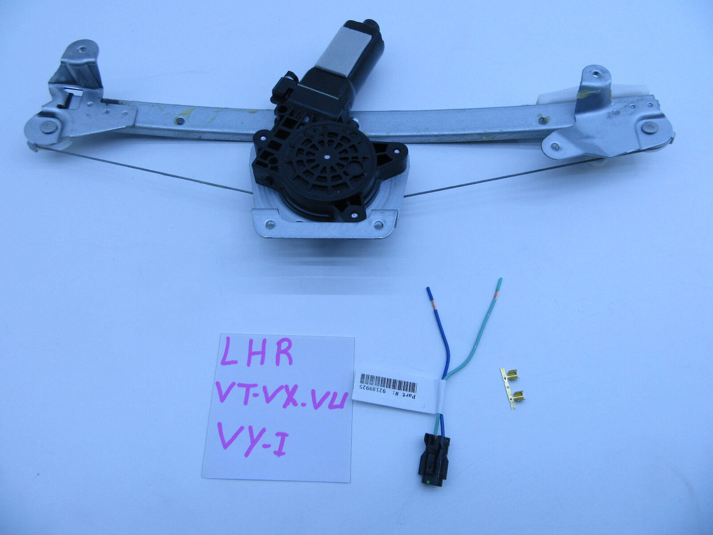 PASSENGER REAR ELECTRIC WINDOW REGULATOR MOTOR VT WH VX VY SEDAN WAGON GENUINE