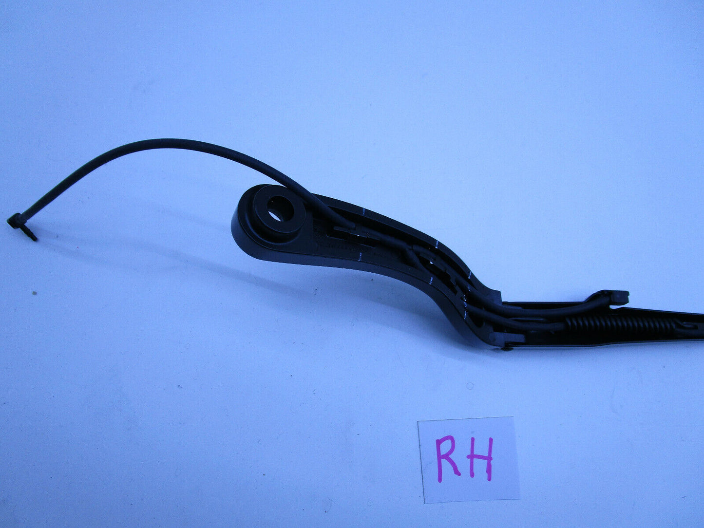 Wiper Arm DRIVER FRONT STATESMAN CAPRICE HOLDEN WM WN GENUINE NEW