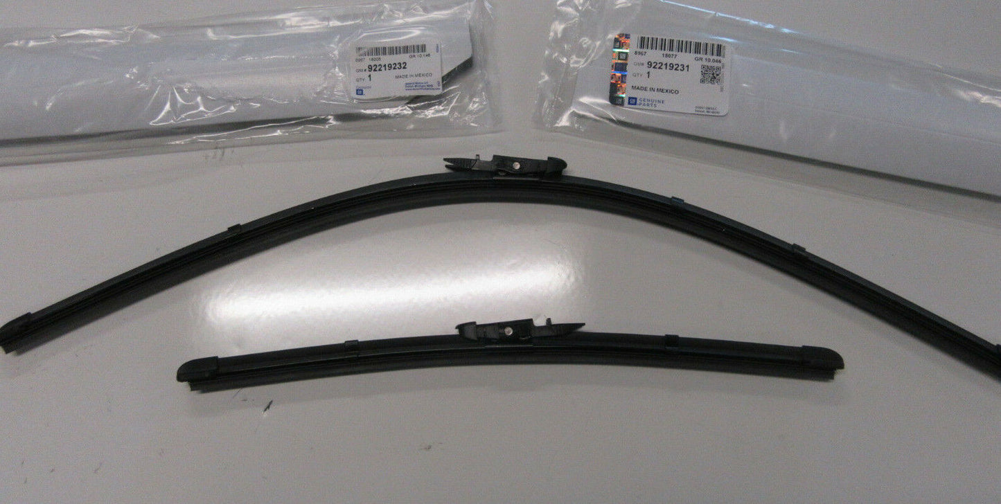 GENUINE FRONT Wiper Blades FOR STATESMAN CAPRICE WM WN HOLDEN COMMODORE NEW PAIR