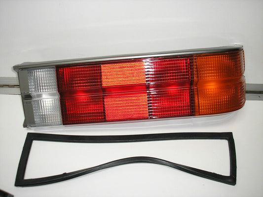 VL EXECUTIVE TAIL LIGHT LAMP DRIVER SIDE RIGHT HOLDEN COMMODORE VL EXECUTIVE NEW