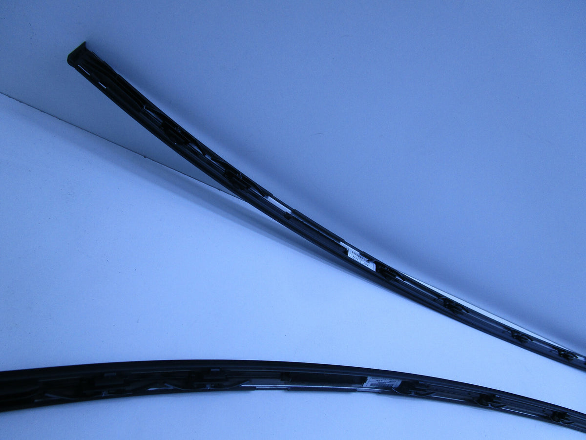 Genuine Holden SEDAN VE VF HSV GTS Clubsport CALAIS OMEGA EVOKE Roof Mould Trim