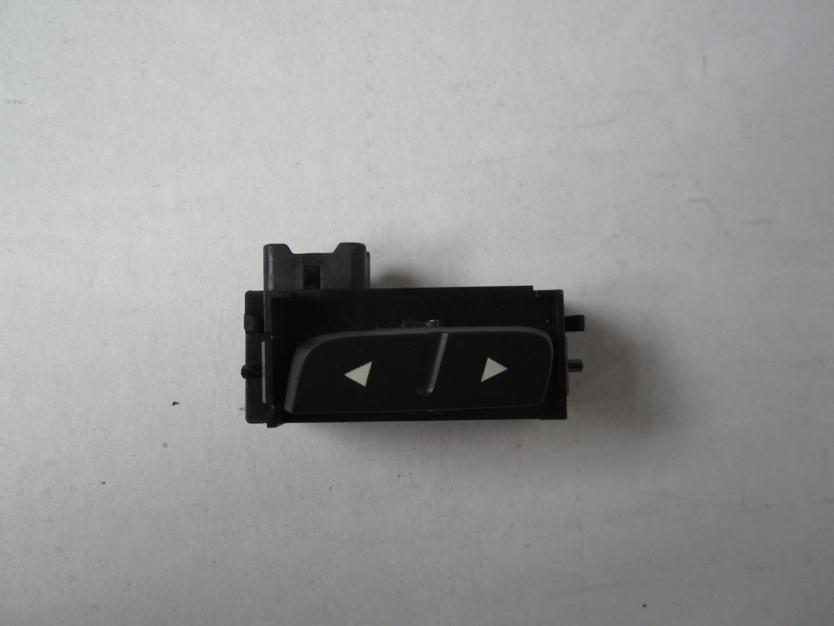 GENUINE RIGHT REAR POWER WINDOW SWITCH FOR HOLDEN COMMODORE VE WM SERIES 1