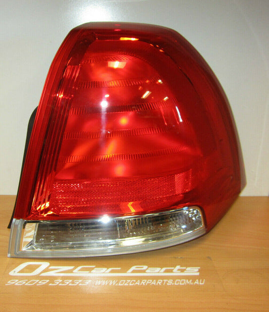 HOLDEN COMMODORE WM STATESMAN CAPRICE TAIL LIGHT DRIVER RH NEW NON LED TYPE NEW