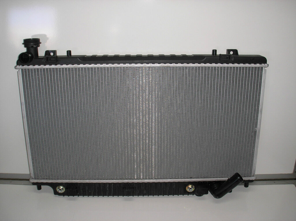 HOLDEN COMMODORE VE WM V8 RADIATOR SERIES 1 MODELS 2006-2010 SS