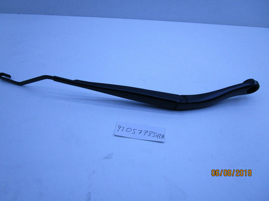 NEW GENUINE DRIVER SIDE FRONT WIPER ARM FOR HOLDEN ADVETRA VY VZ CROSS 6+8