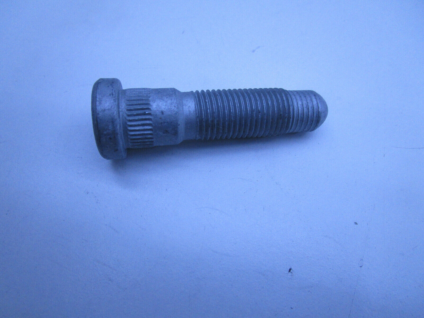 VE VF COMMODORE HOLDEN WHEEL STUD LUG SEDAN WAGON UTE OMEGA EVOKE SS SV6 GENUINE