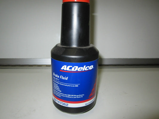 HOLDEN COMMODORE BRAKE FLUID  DOT 4 BRAND NEW ALL CARS GENUINE