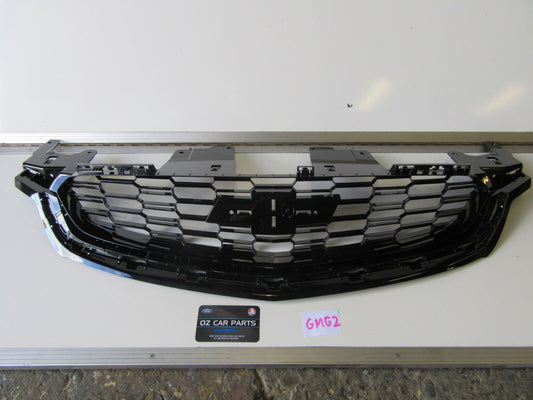 HOLDEN COMMODORE VF 2015-ON S2 SS SV6 CHEVROLET UPPER GRILLE NEW GENUINE CHEVY