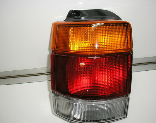 REAR LAMP FOR HOLDEN COMMODORE VG VN VP STATION WAGON TAIL LIGHT PASSENGER SIDE