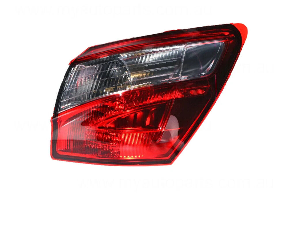 GENUINE TAIL LAMP DRIVERS SIDE FOR NISSAN DUALIS  1/2010-5/2014