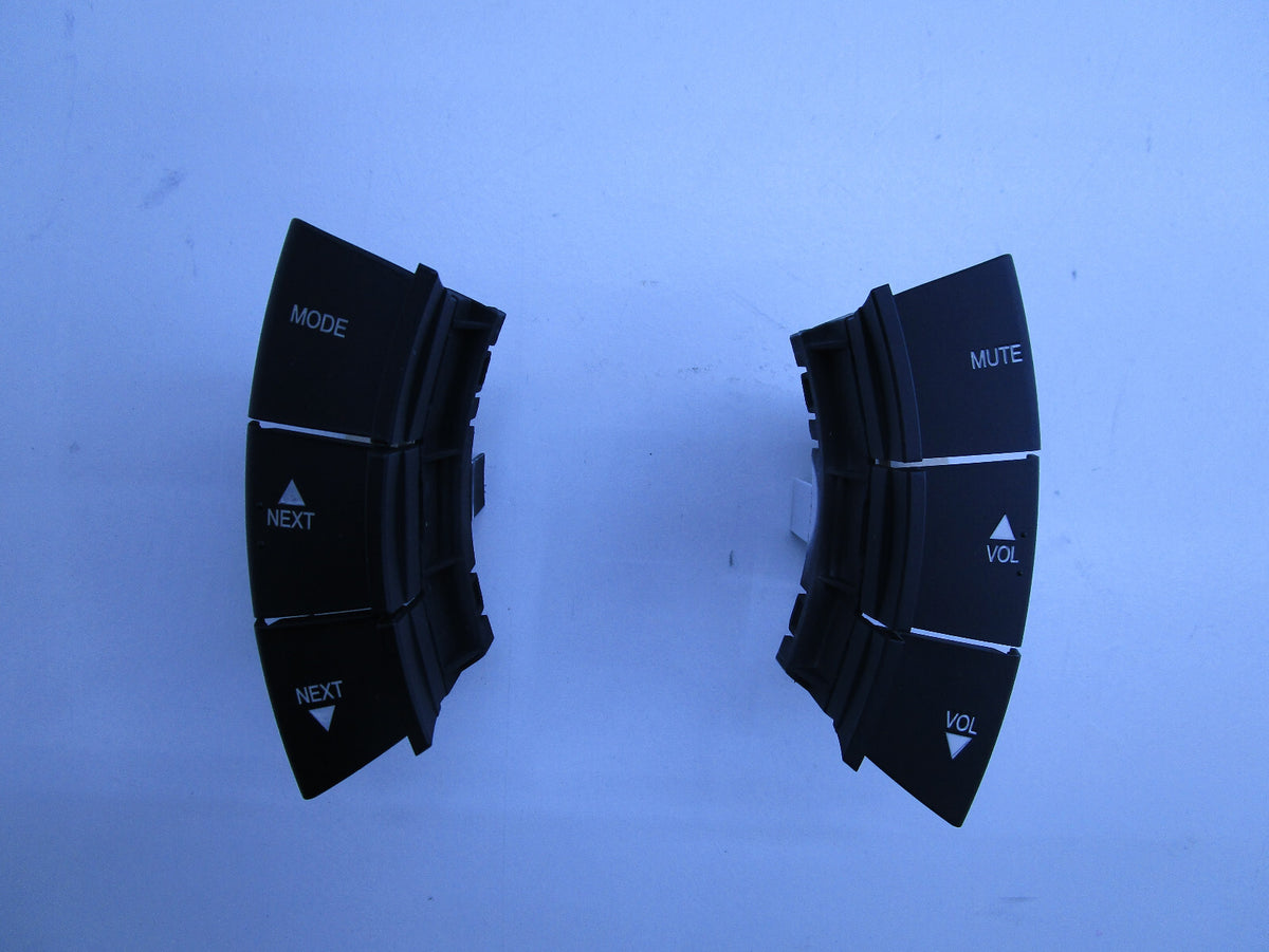 PAIR NEW Steering Wheel Switch HOLDEN COMMODORE VY VZ WK WL NEW BLACK