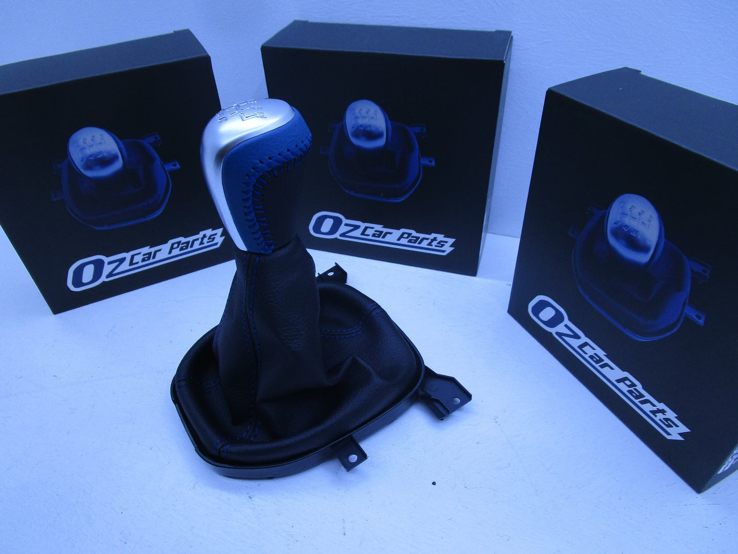 BLUE GEAR KNOB BLUE STITCH FOR HOLDEN COMMODORE VE V8 6.0L 6.2L ALL MODELS