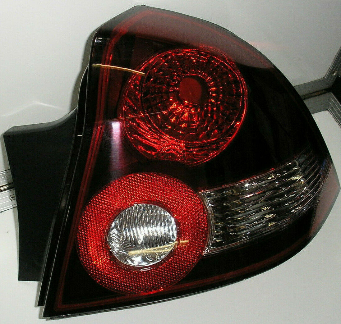 SS REAR LIGHT HOLDEN COMMODORE VY SS SV8 TAIL LIGHT SEDAN BRAND NEW DRIVER SIDE