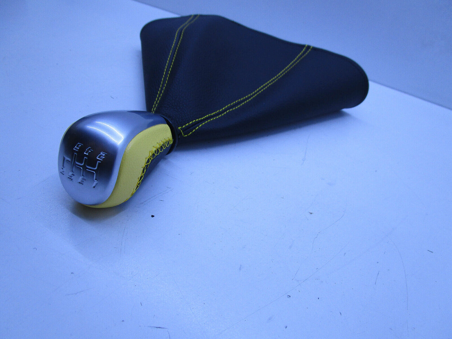 YELLOW MANUAL GEAR KNOB SET FOR HOLDEN COMMODORE VY VZ SS V8 5.7L ALL MODELS