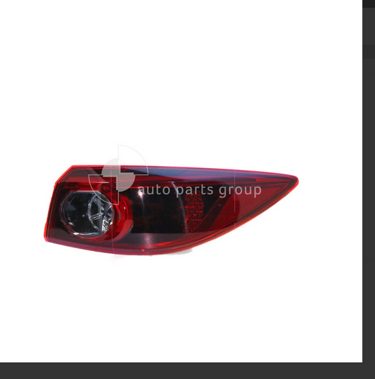 GENUINE RIGHT TAIL LIGHT FOR MAZDA 3 BN SEDAN SP25 5/2016-3/2019 MAZDA3