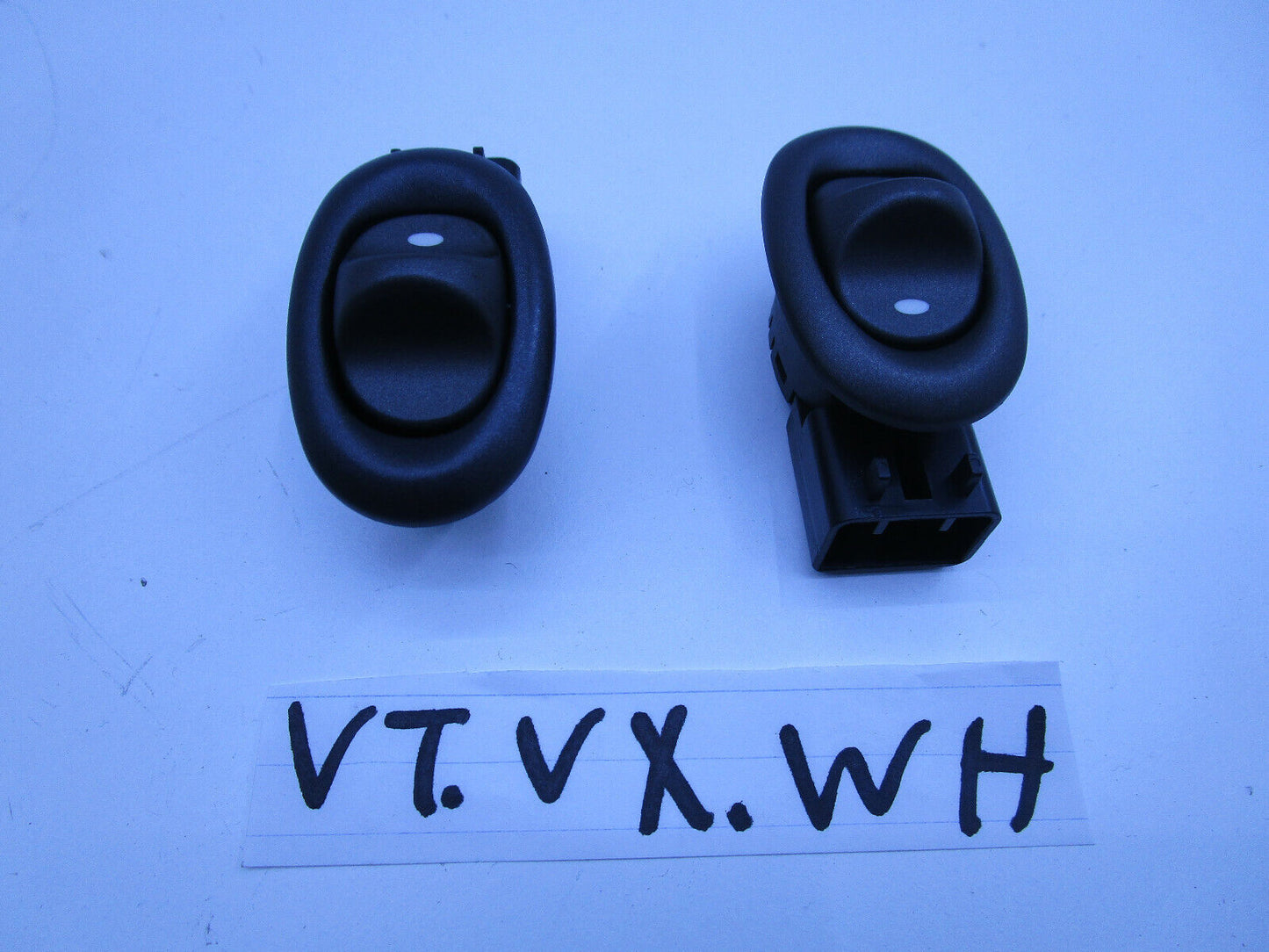 HOLDEN COMMODORE VT VX SEDAN WAGON REAR DOOR POWER WINDOW SWITCH NEW PAIR X2