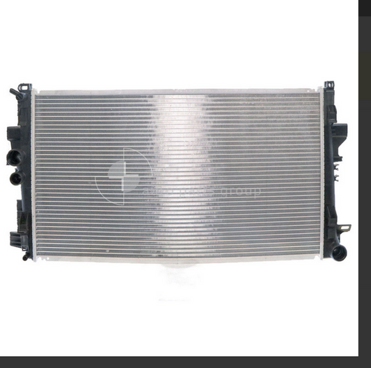 NEW RADIATOR FOR Mercedes-Benz VITO VAN 4/2004-12/2006 W639