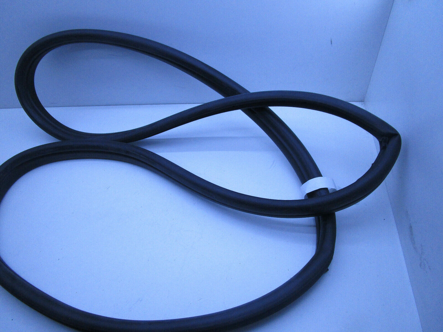 DRIVER REAR Rubber Seal ON BODY Weatherstrip VE VF SEDAN HOLDEN Commodore GM NEW