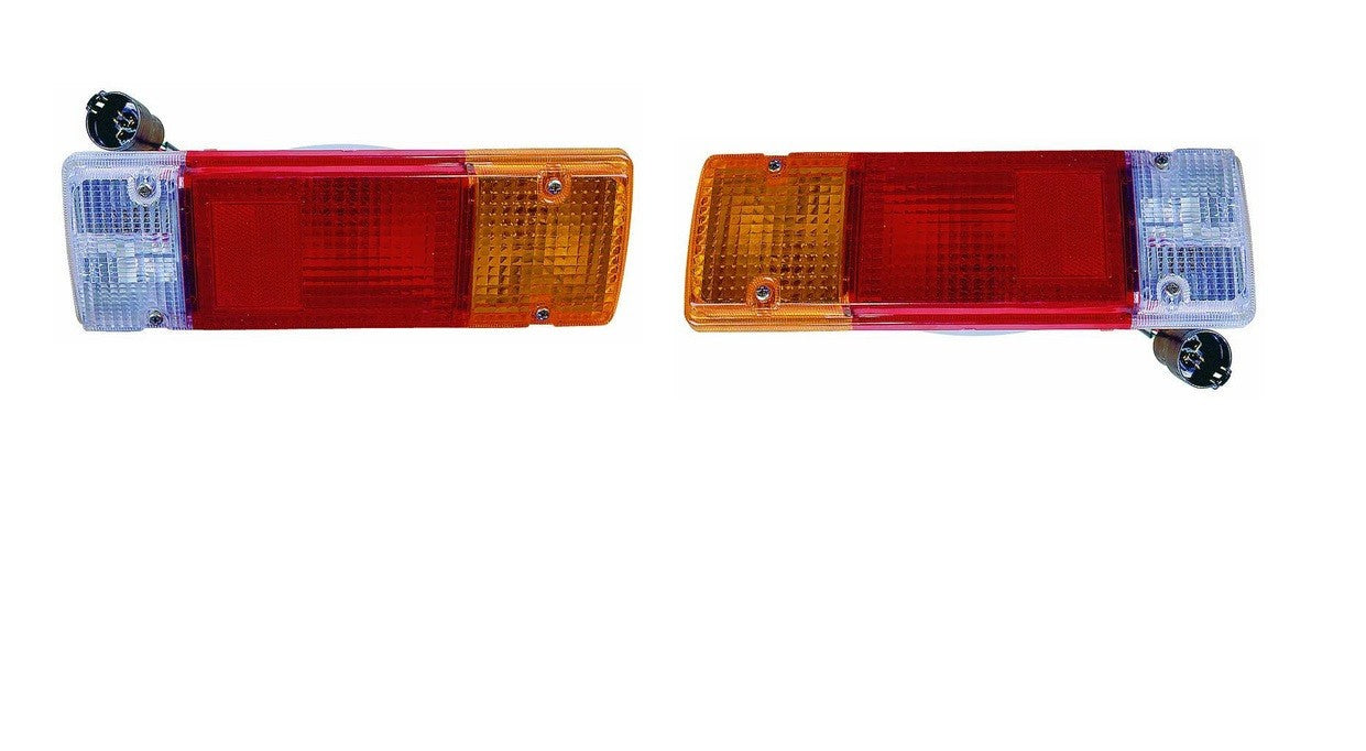 NEW PAIR TAIL LIGHT SET FOR TOYOTA HILUX 11/1983 ~ 09/1988 TRAY BACK ROUND PLUG