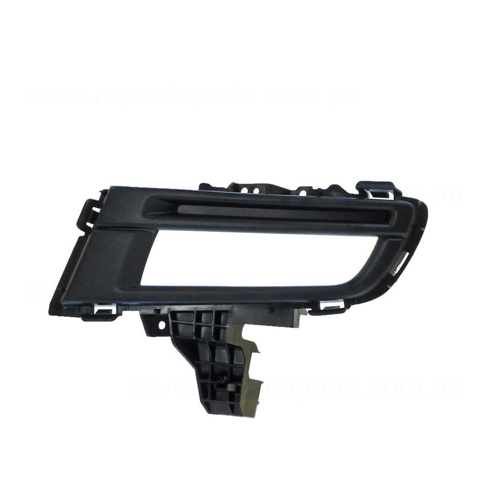GENUINE PASSENGER SIDE FOG LIGHT COVER BEZEL FOR Mazda 3 BK Sedan SP23 2006-2009